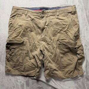 Tommy Hilfiger Men Khaki Cargo Shorts Size 38 Utility Pockets Casual Outdoor